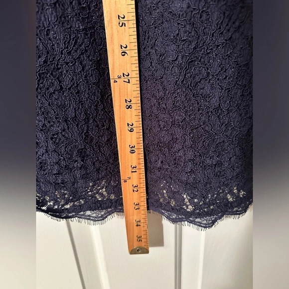 ADRIANNA PAPELL EVENING Anthropologie Navy Lace Overlay Back Zip 8 Square Neck - Picture 13 of 16